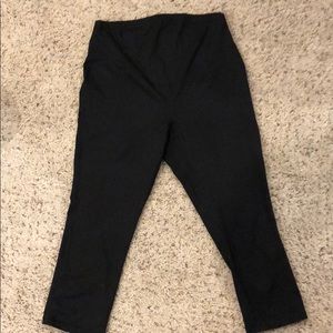 Old navy maternity capri leggings